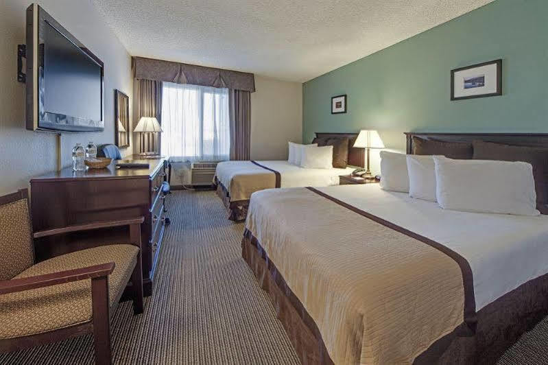Baymont By Wyndham Reno Hotel Exterior foto